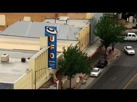 The Mysterious Roswell UFO Incident of 1947 (Smithsonian Channel)